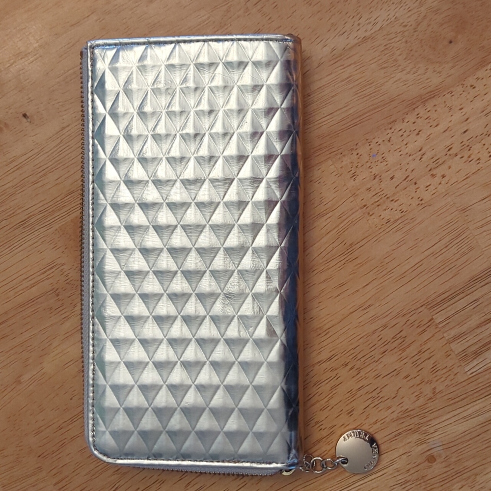 Gold wallet